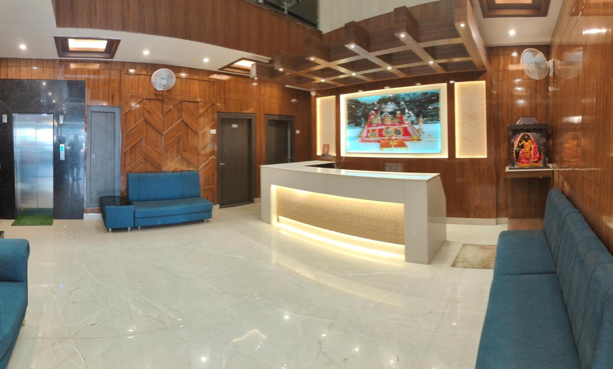 Hotel Krishna Катра Экстерьер фото